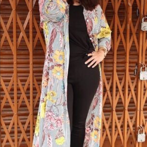 Vertical Striped Floral Longline Shirt - Picture 3 of 4